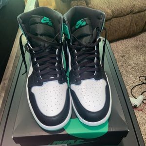 Air Jordan 1 retro “OG Lucky Green” high top